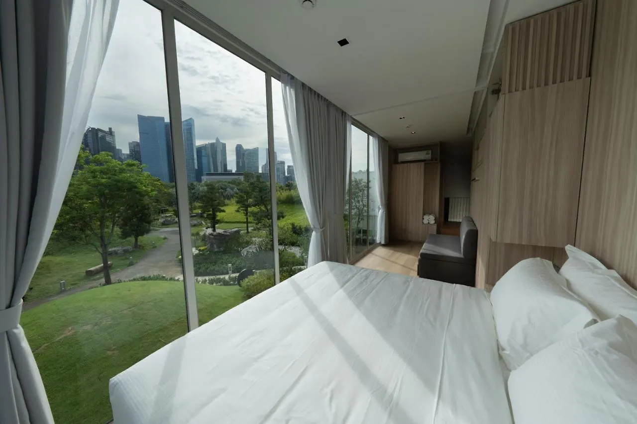 Garden Pod At Gardens By The Bay Otel Singapur